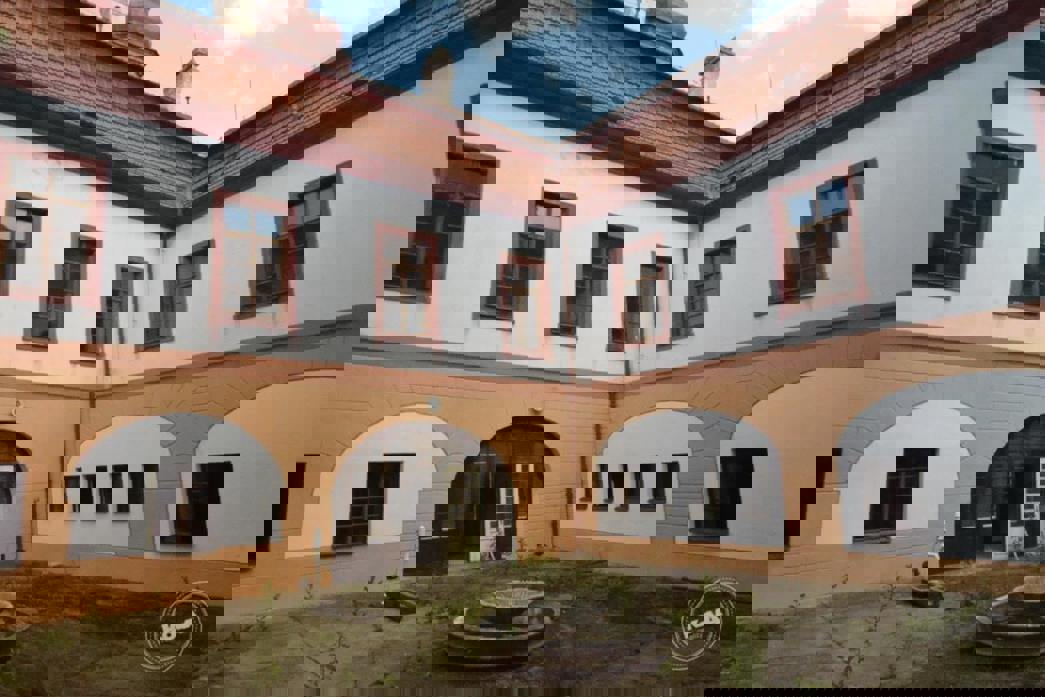 Prodej Zámku Krnsko 7