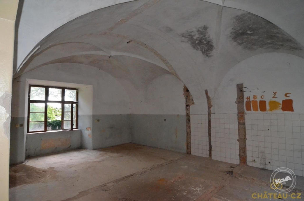 Prodej Zámku Krnsko 18