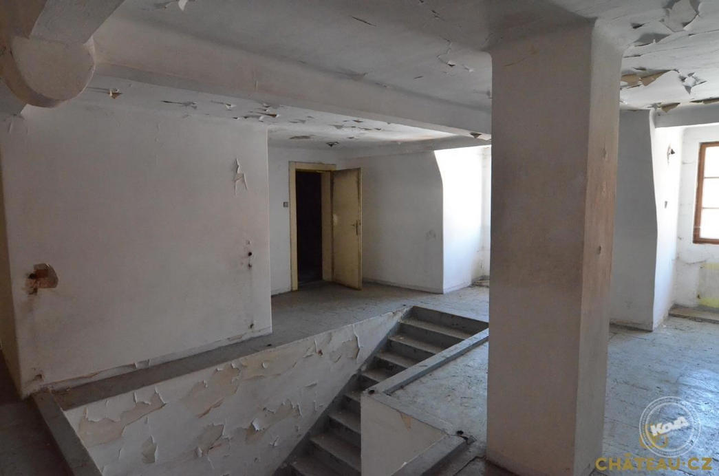 Prodej Zámku Krnsko 26