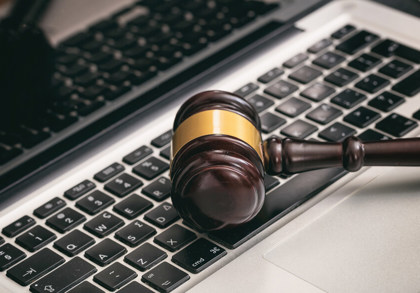 Tipy, jak nenaletět při dražbě a aukci