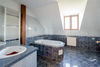 aukce-domu-chlum-nalzovice-38_optimized