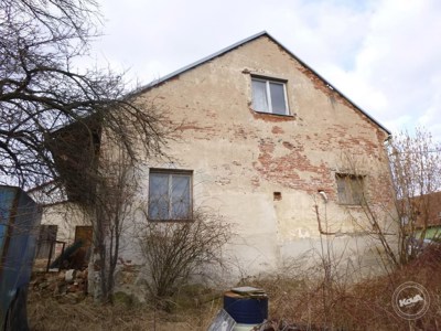 Drazba_podilu_na_dome_a_velke_zahrady_5