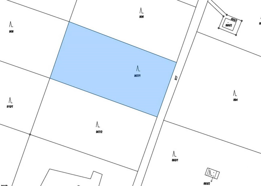 Dražba_pozemku_Kersko_4