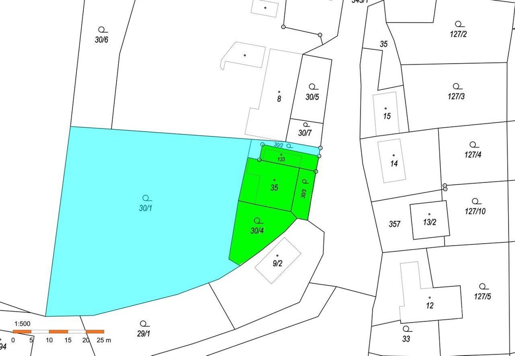 Drazba_podilu_na_dome_a_velke_zahrady_14